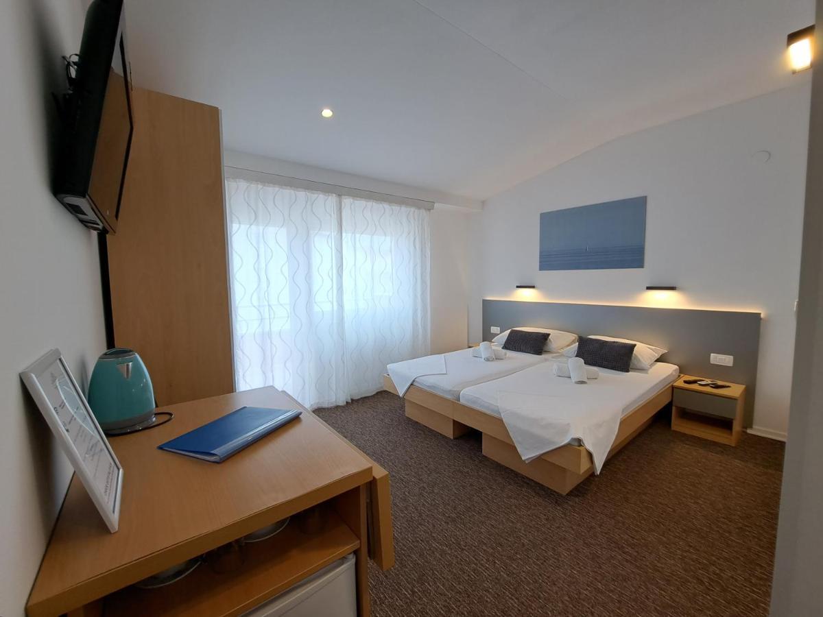 Rooms Zvonimir สโตเบรช ภายนอก รูปภาพ