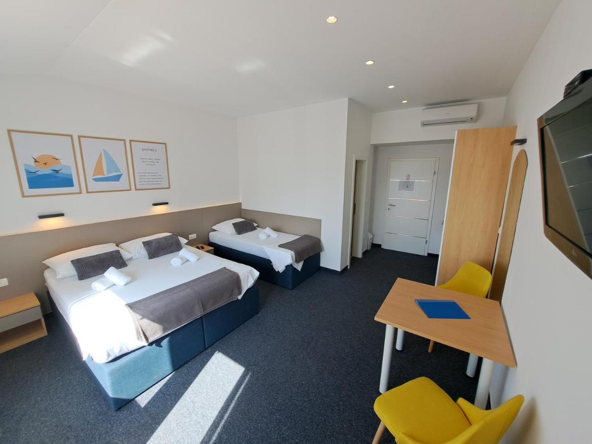 Rooms Zvonimir สโตเบรช ภายนอก รูปภาพ