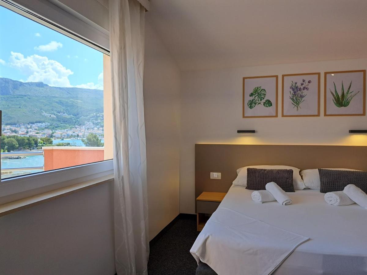 Rooms Zvonimir สโตเบรช ภายนอก รูปภาพ