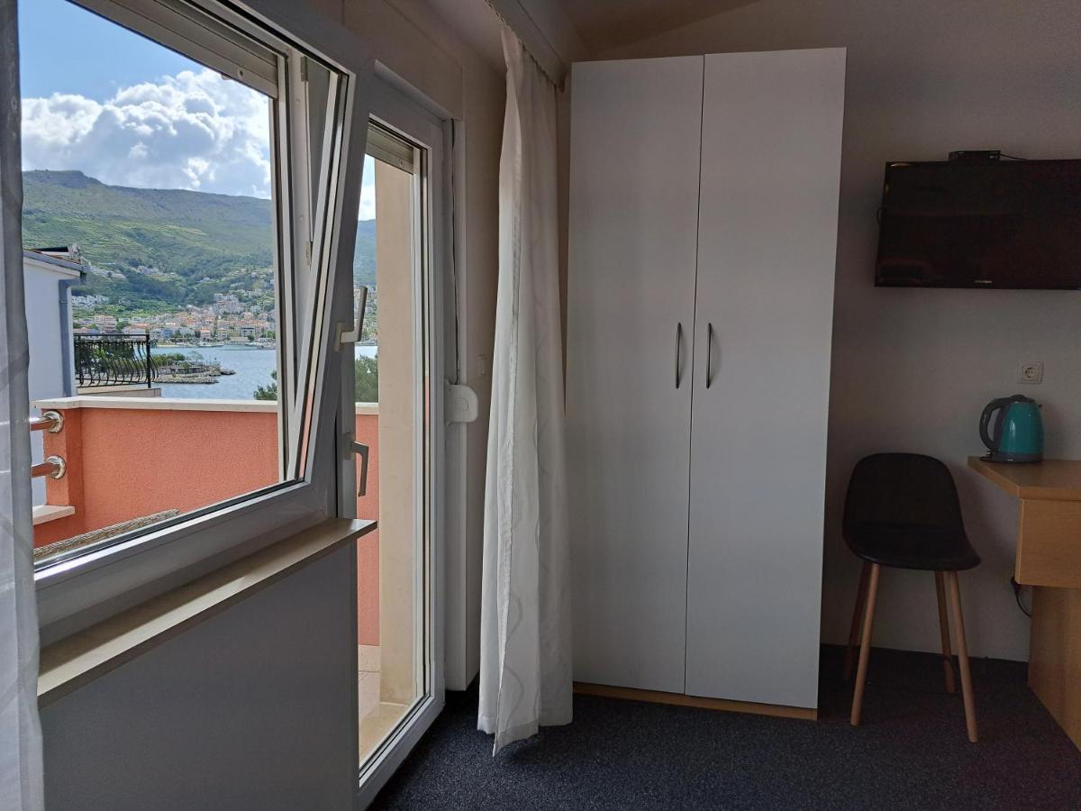 Rooms Zvonimir สโตเบรช ภายนอก รูปภาพ