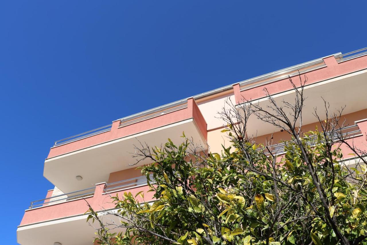 Rooms Zvonimir สโตเบรช ภายนอก รูปภาพ