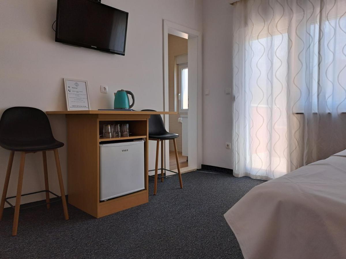 Rooms Zvonimir สโตเบรช ภายนอก รูปภาพ